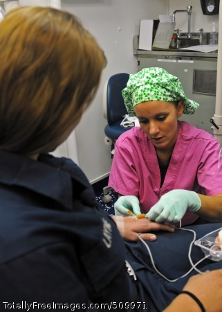 100910-N-2908M-006
MEDITERRANEAN SEA (Sept. 10, 2010) Hospital Corpsman Alyssa Toscano prepares a patient for surgery aboard the amphibious assault ship USS Kearsarge (LHD 3). The Kearsarge Amphibious Ready Group (ARG) is en route to Pakistan to help provide relief to flood-stricken regions (U.S. Navy photo by Mass Communication Specialist 3rd Class Joshua Mann/Released)