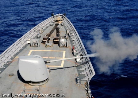101026-N-6632S-263
ATLANTIC OCEAN (Oct. 25, 2010) The guided-missile cruiser USS Gettysburg (CG 64) fires its forward 5-inch Mark 45/54-caliber lightweight gun during a pre-calibration firing exercise. Gettysburg is part of the George H.W. Bush Carrier Strike Group and is conducting training operations in the Atlantic Ocean. (U.S. Navy photo by Mass Communication Specialist Seaman Kevin J. Steinberg/Released)